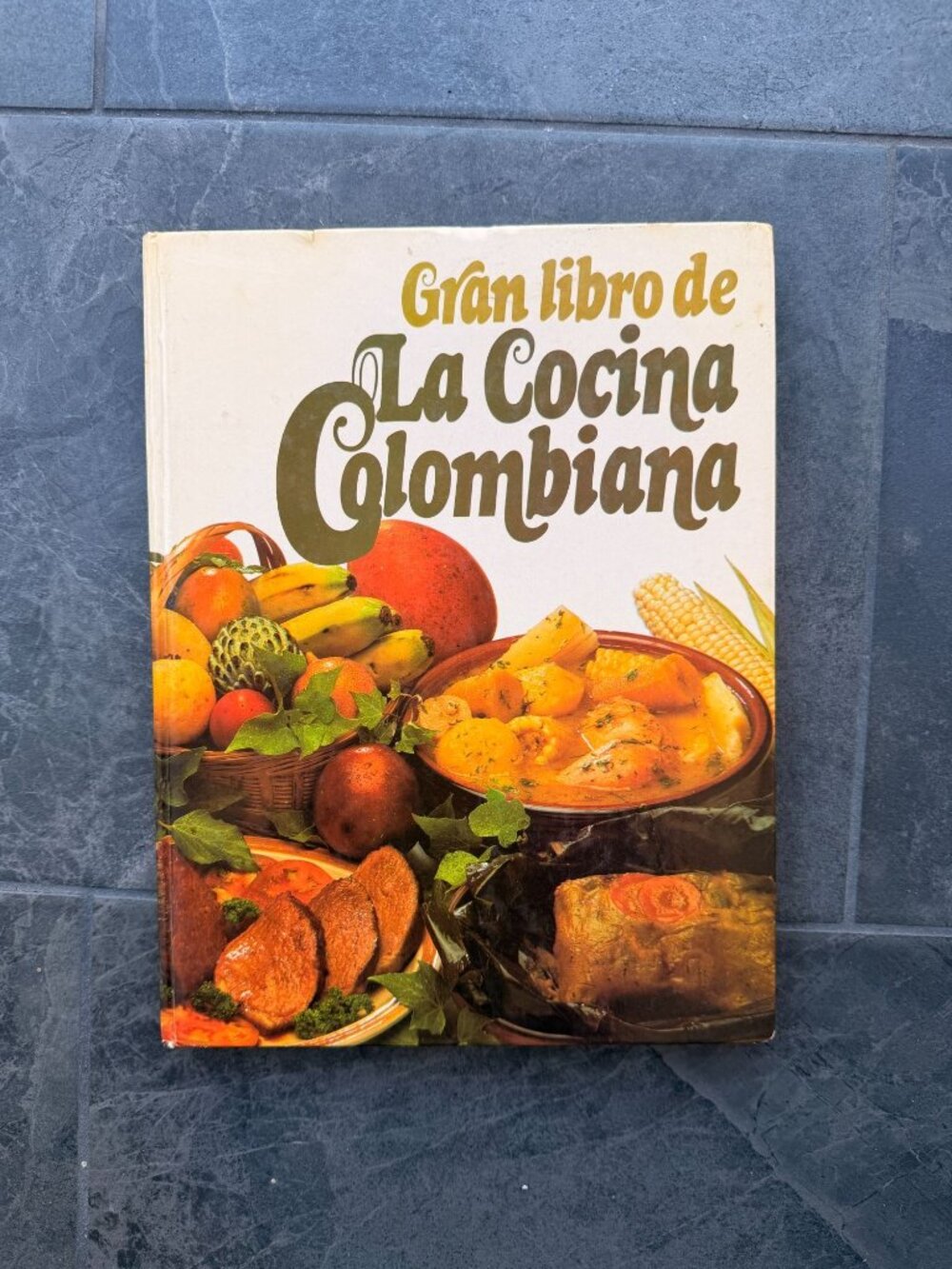 La Cocina Colombiana Gran Libro De Vintage Cookbook